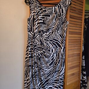 Black & White Sleeveless Twist-Front Dress